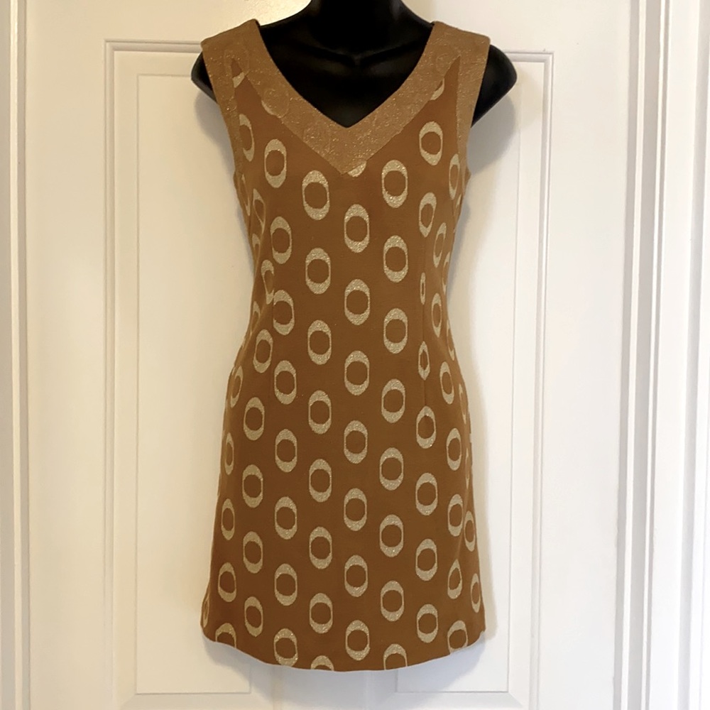 Scoop Shift Dress